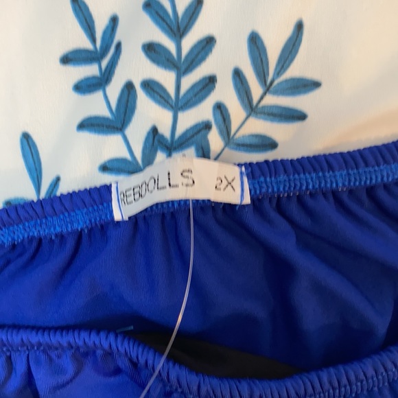 Two piece bathing suit - Picture 3 of 6